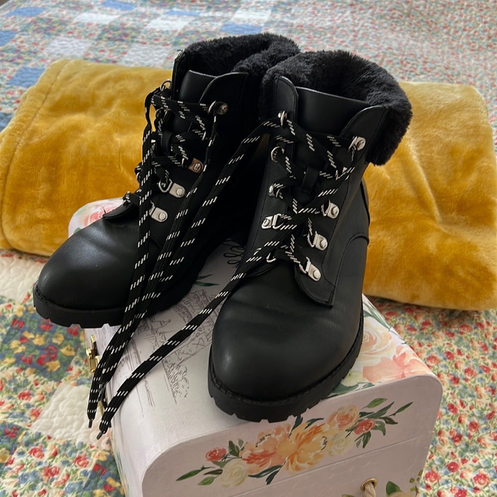 Loft black booties